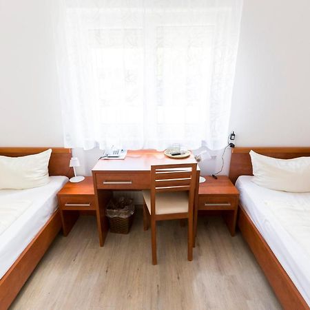 Hotel Agat Hofheim-Wallau Buitenkant foto