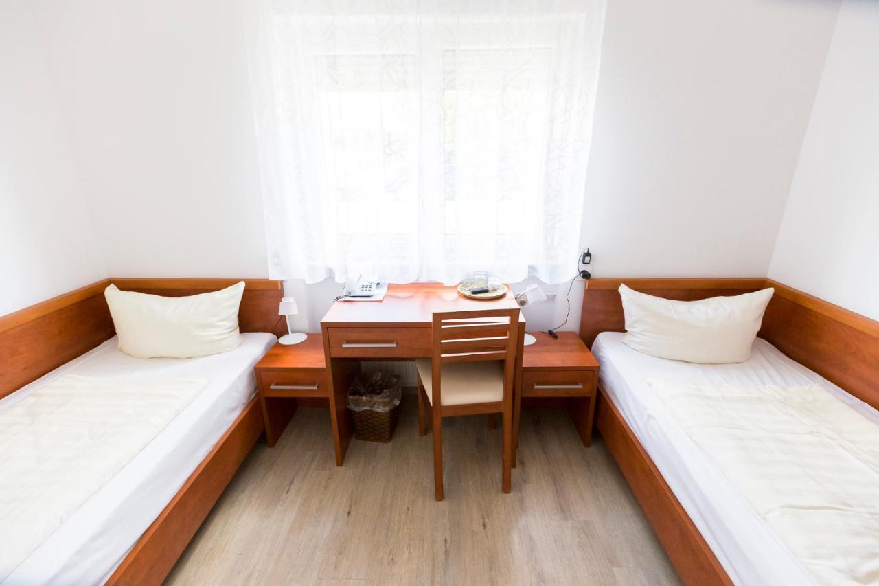 Hotel Agat Hofheim-Wallau Buitenkant foto
